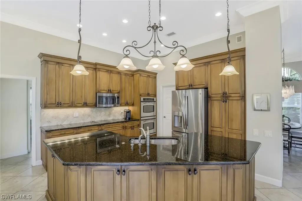 13142 Bridgeford Avenue Bonita Springs FL 34135