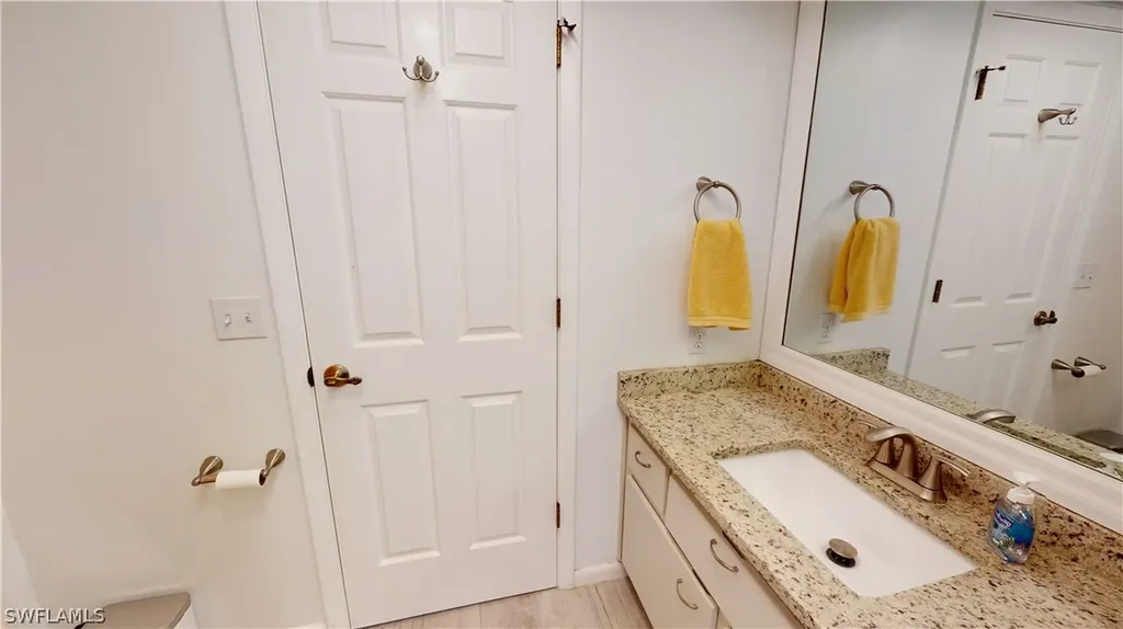 2514 SE 23rd Place Cape Coral FL 33904
