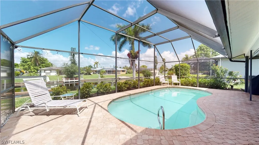 2514 SE 23rd Place Cape Coral FL 33904