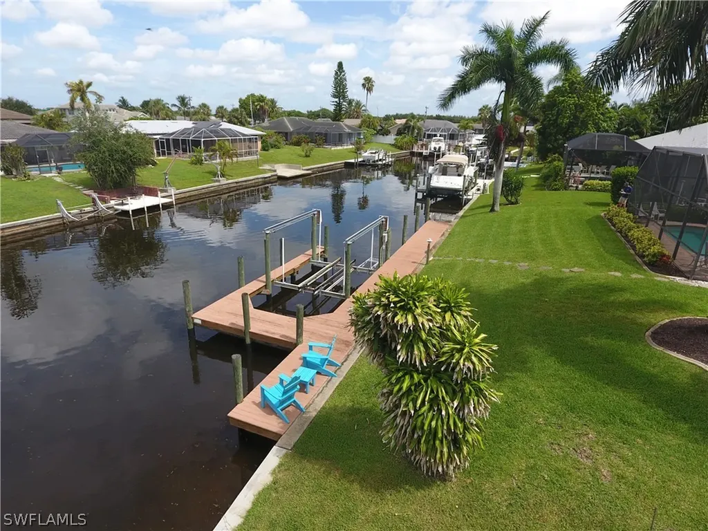 2514 SE 23rd Place Cape Coral FL 33904