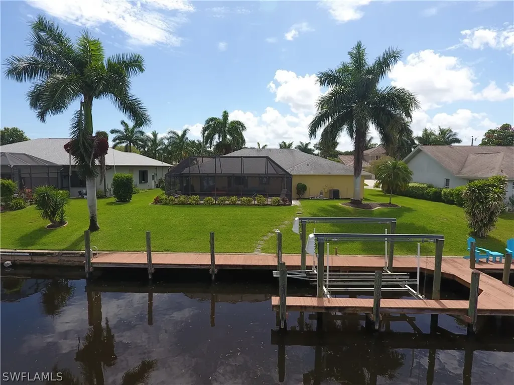 2514 SE 23rd Place Cape Coral FL 33904