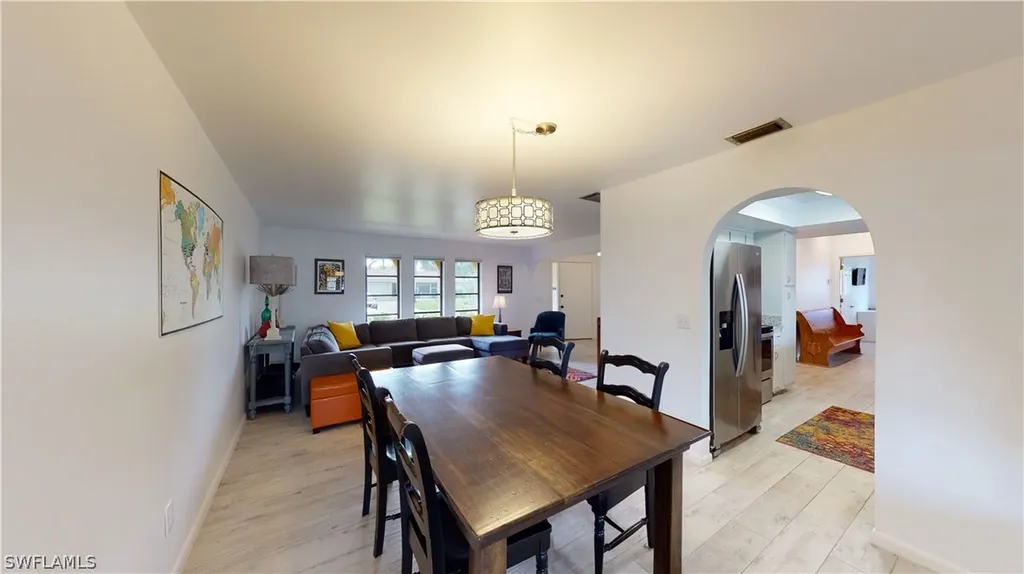 2514 SE 23rd Place Cape Coral FL 33904