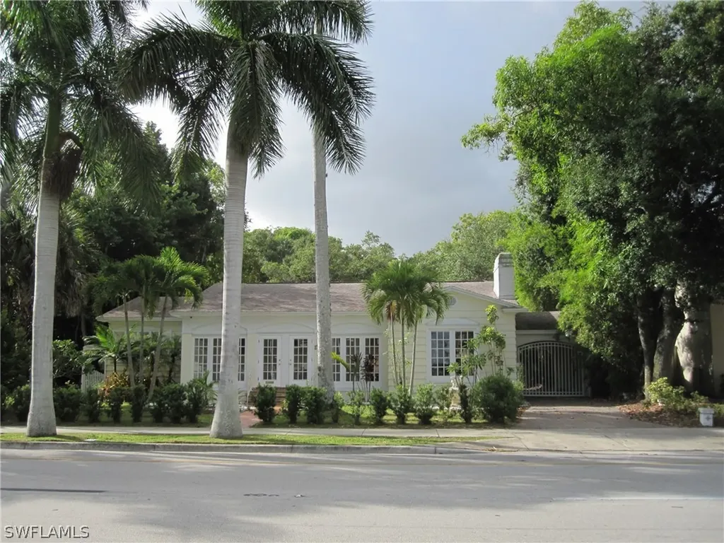 2518 First Street Fort Myers FL 33901