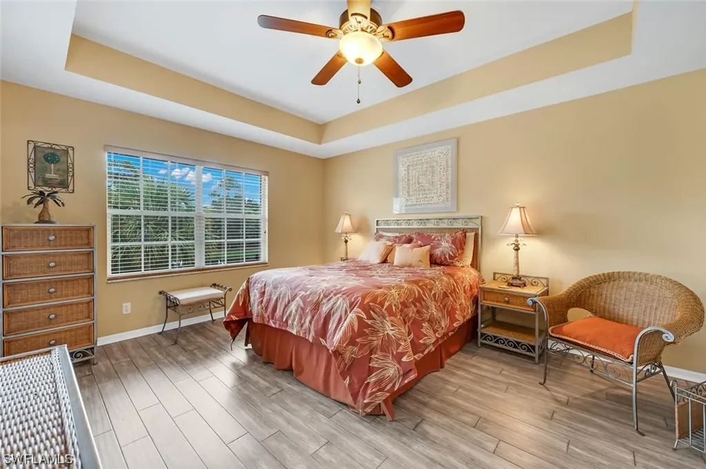 1930 Willow Bend Circle Naples FL 34109