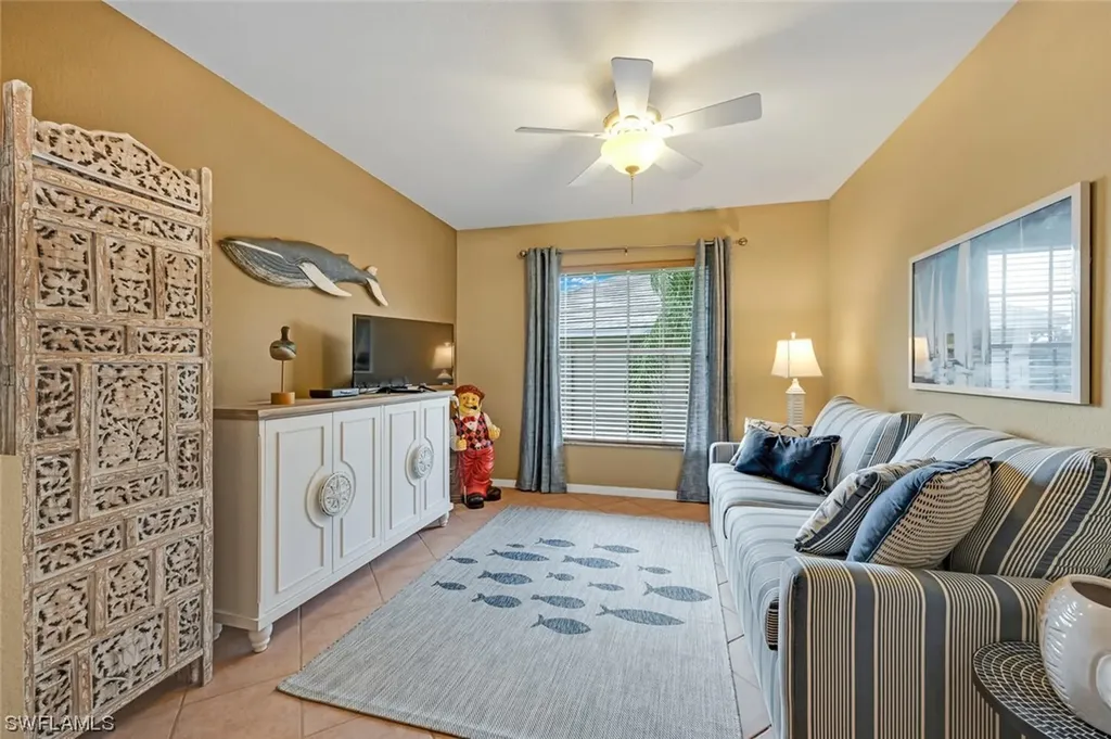 1930 Willow Bend Circle Naples FL 34109