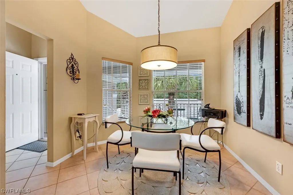 1930 Willow Bend Circle Naples FL 34109