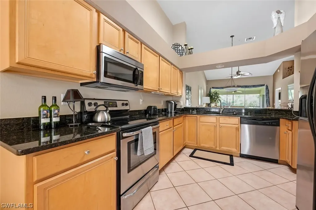 1930 Willow Bend Circle Naples FL 34109