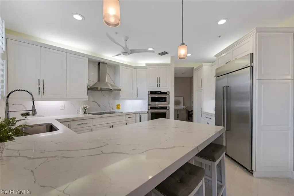 205 Colonade Circle Naples FL 34103