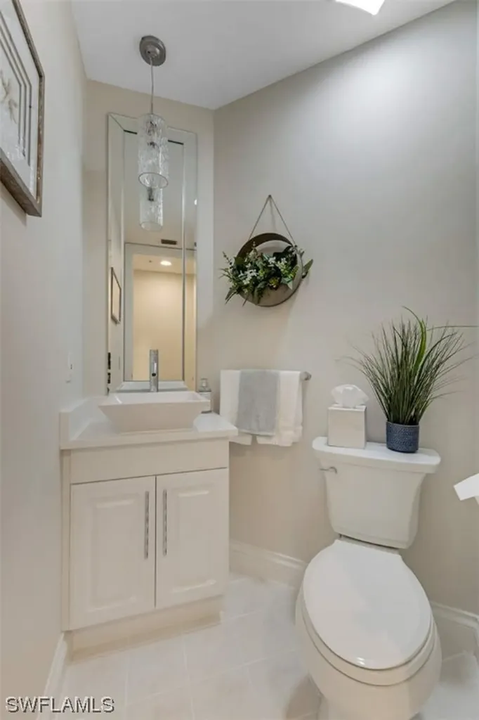 205 Colonade Circle Naples FL 34103