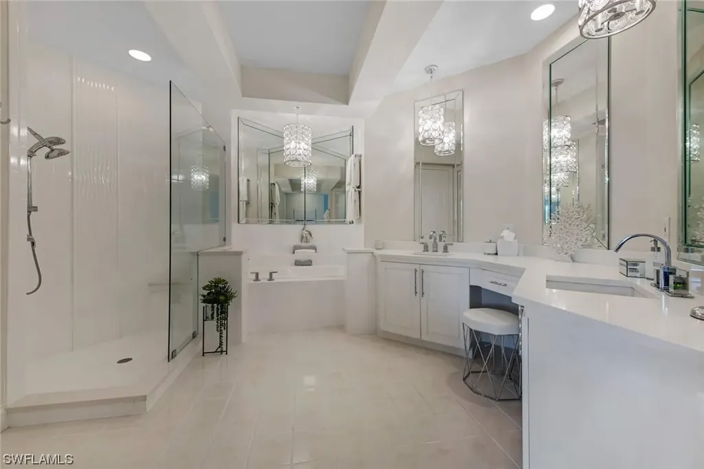 205 Colonade Circle Naples FL 34103