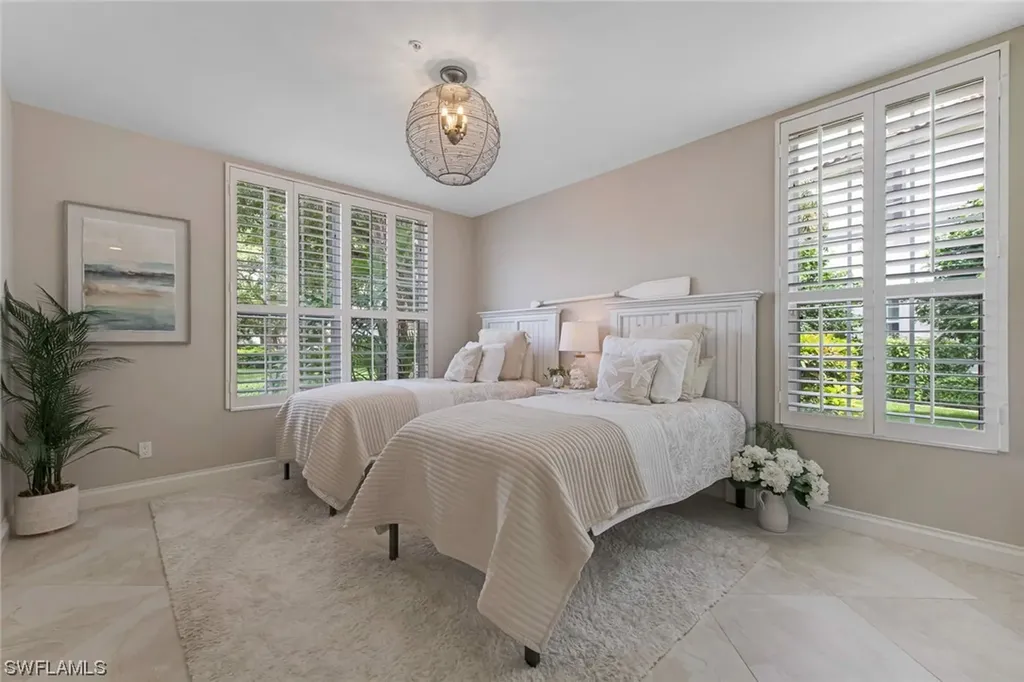 205 Colonade Circle Naples FL 34103