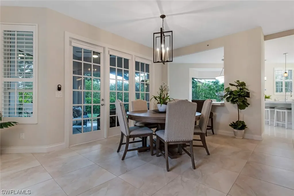 205 Colonade Circle Naples FL 34103