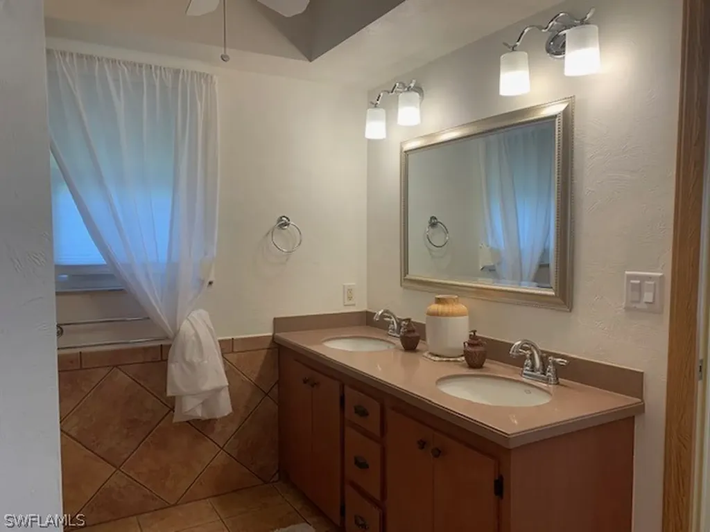 4906 Santa Monica Court Cape Coral FL 33904