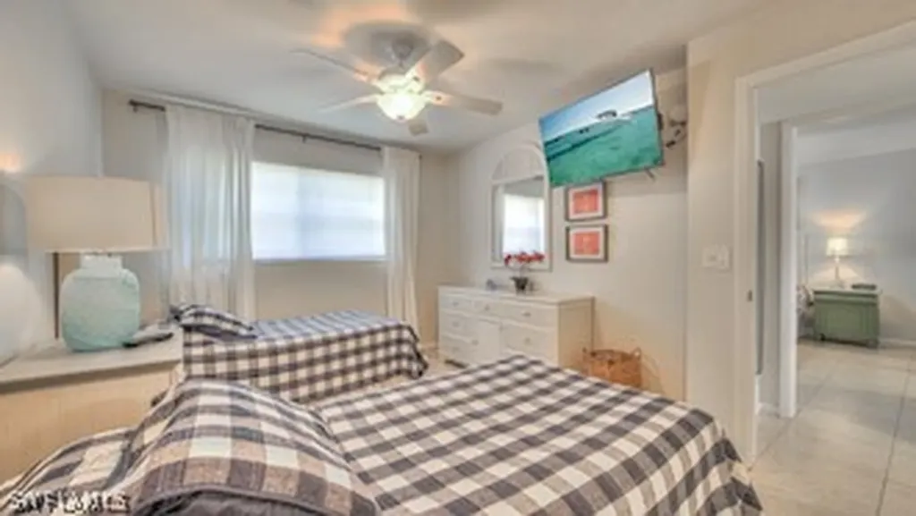 827 E Gulf Drive Sanibel FL 33957