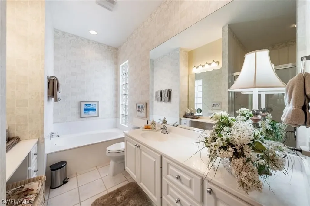 4450 Novato Court Naples FL 34109
