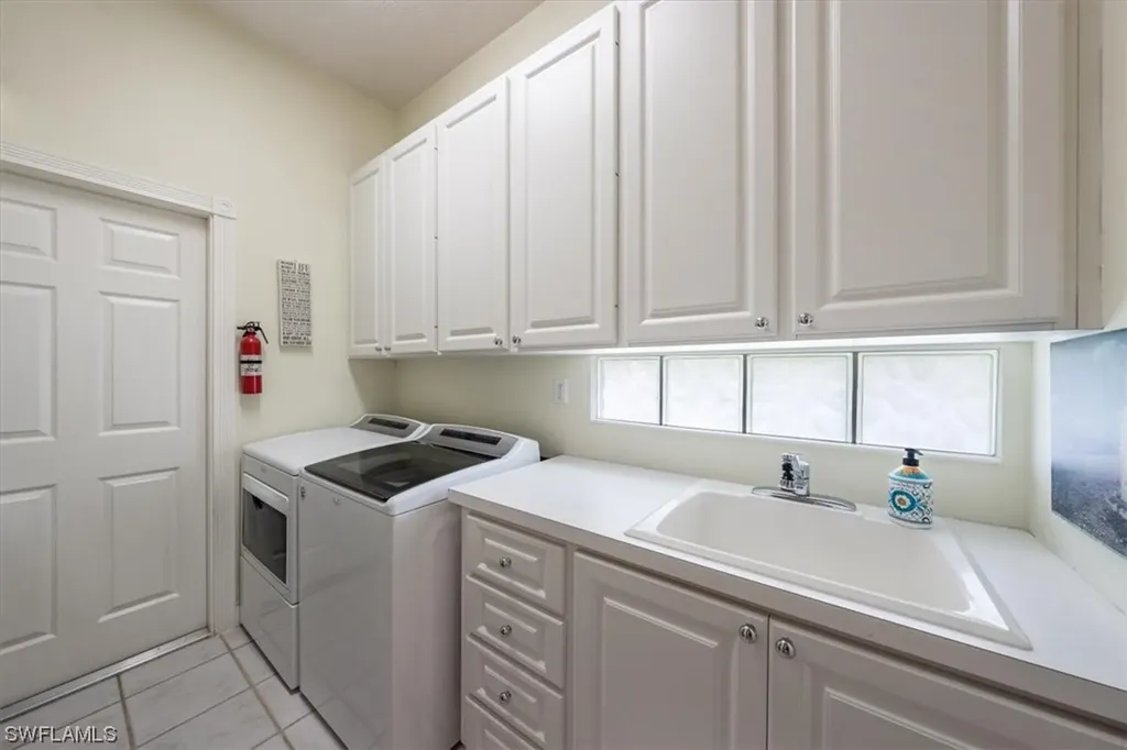4450 Novato Court Naples FL 34109