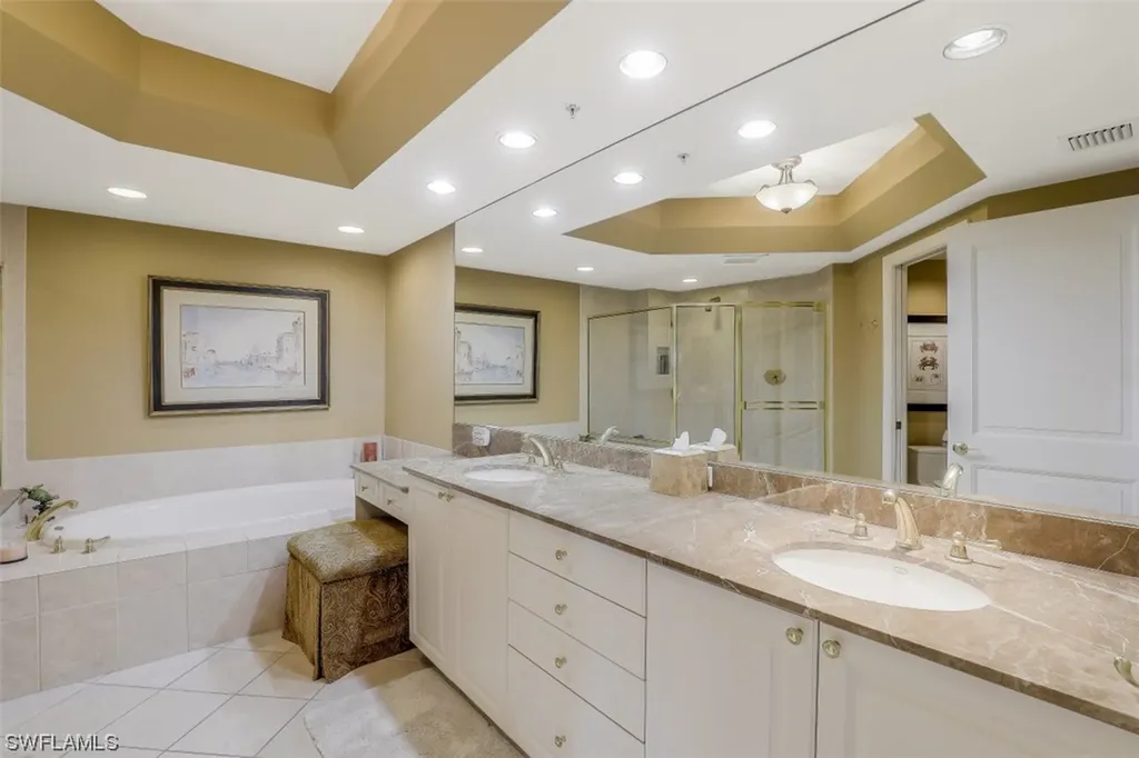 1060 Borghese Lane Naples FL 34114