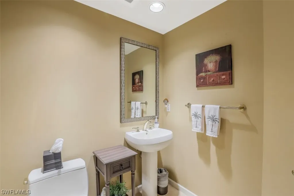 1060 Borghese Lane Naples FL 34114