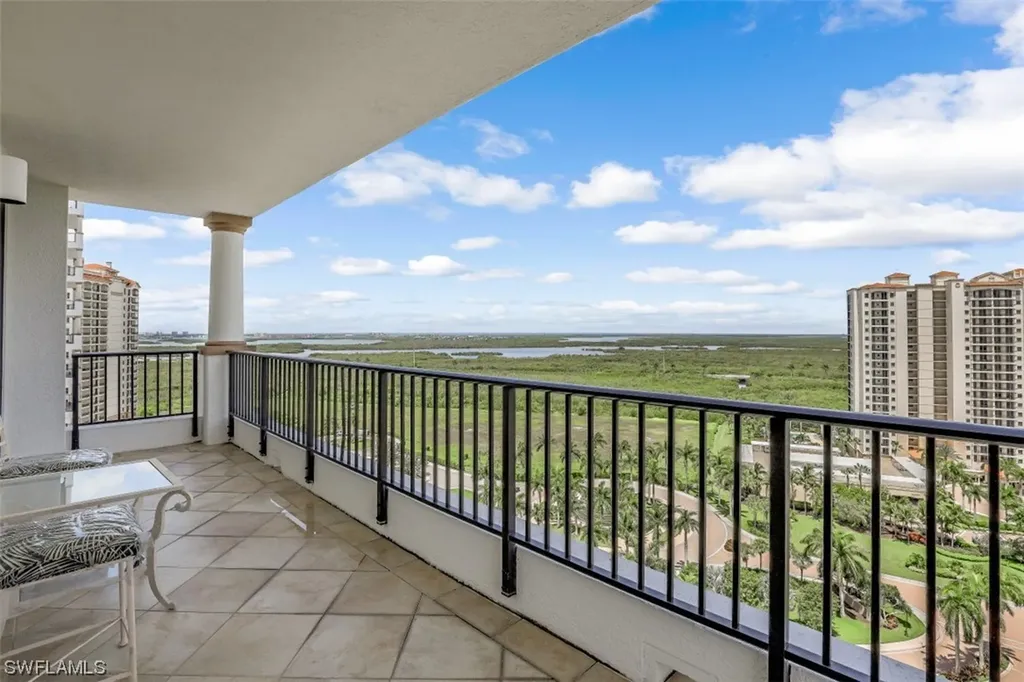 1060 Borghese Lane Naples FL 34114