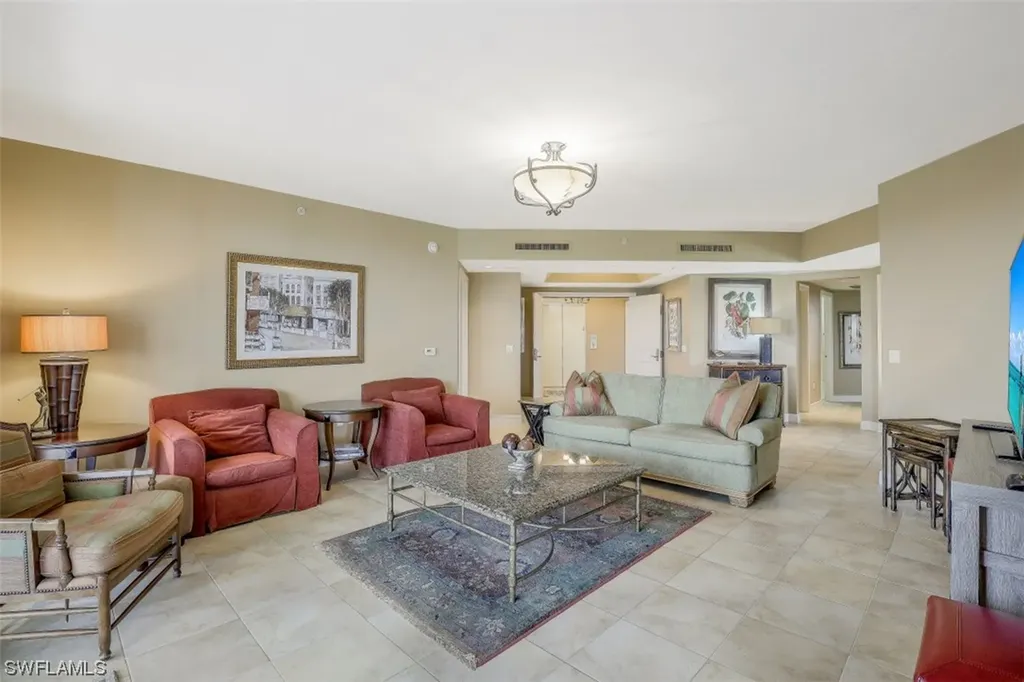 1060 Borghese Lane Naples FL 34114