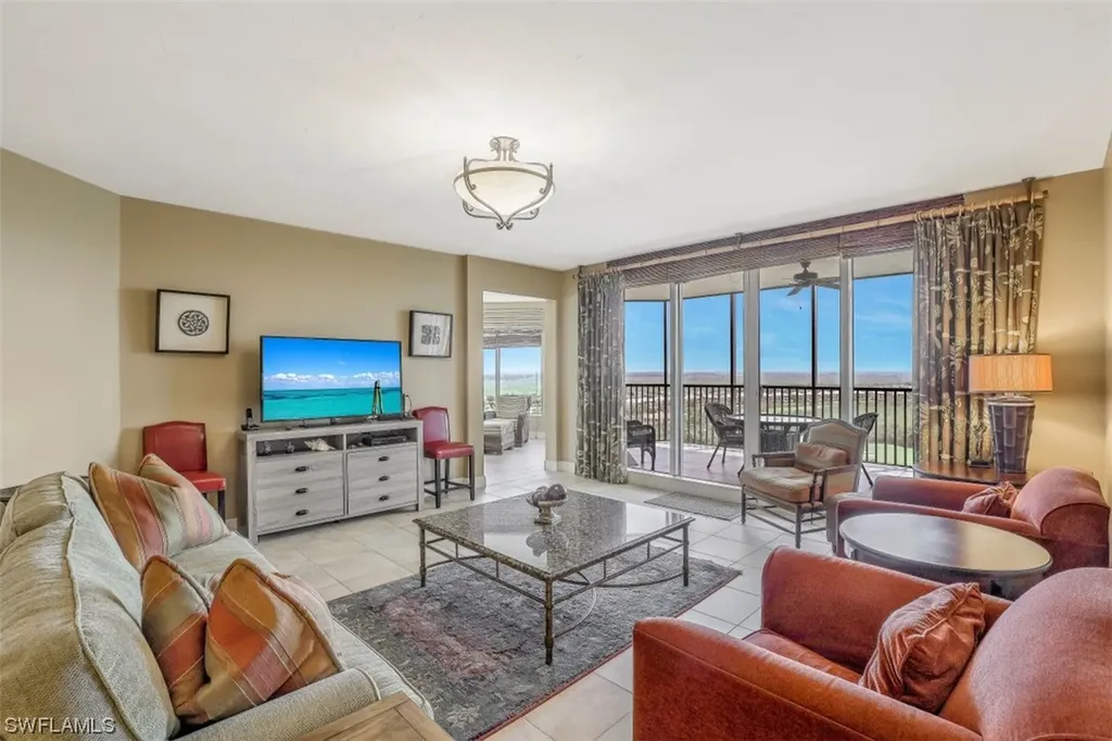 1060 Borghese Lane Naples FL 34114