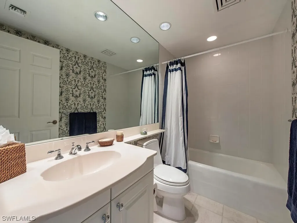 8473 Bay Colony Drive Naples FL 34108