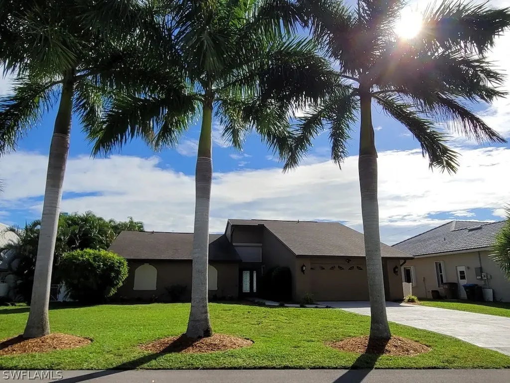2909 SE 22nd Place Cape Coral FL 33904