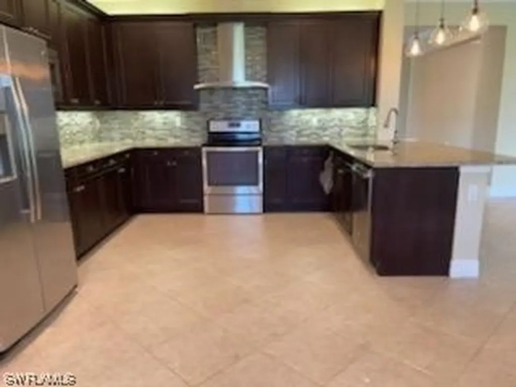 13669 Mandarin Circle Naples FL 34109