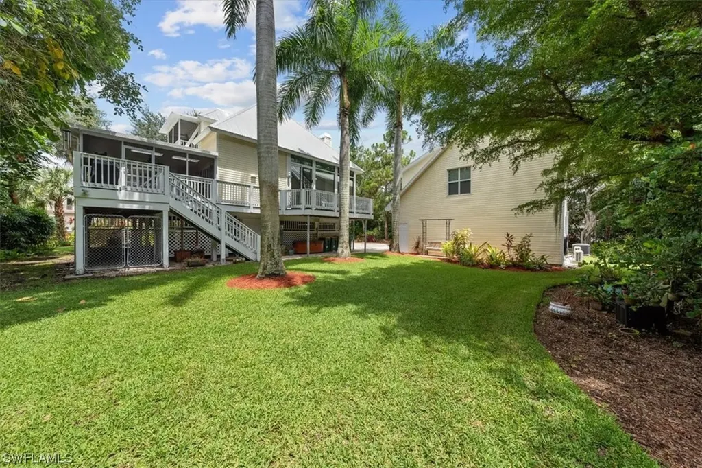 10916 Parnu Street Naples FL 34109