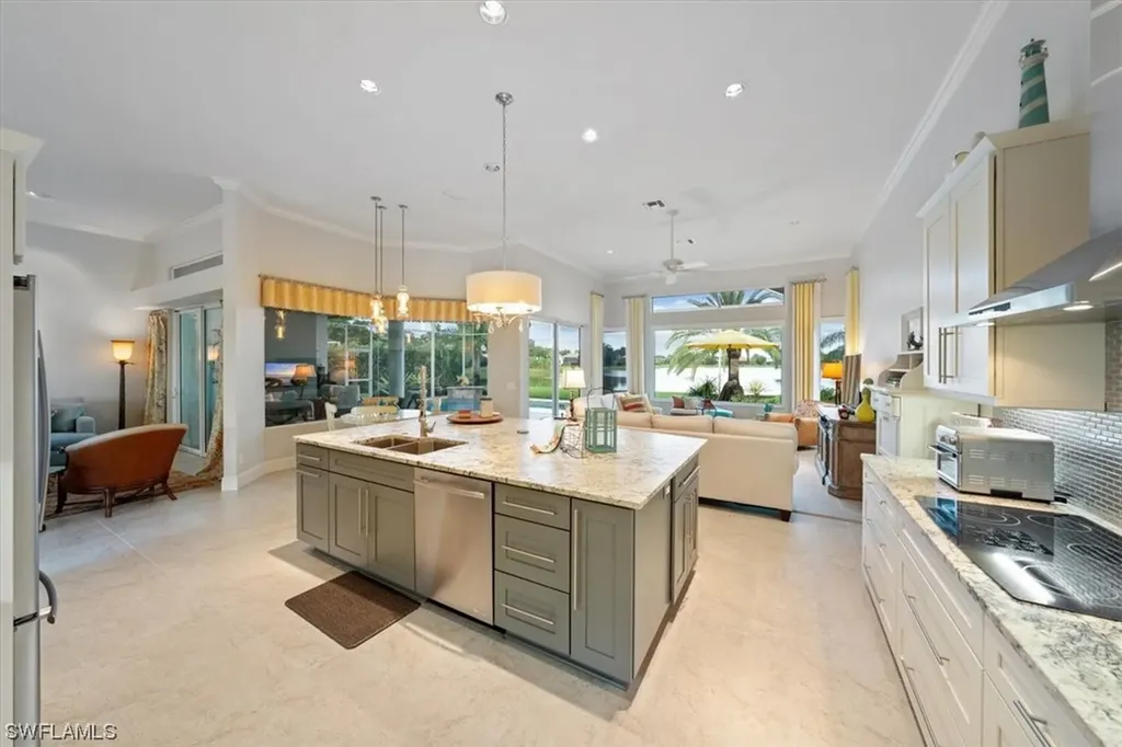 2078 Imperial Circle Naples FL 34110