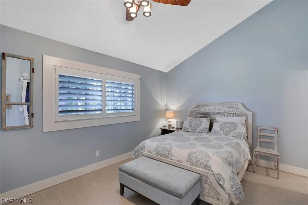 4736 West Boulevard Naples FL 34103