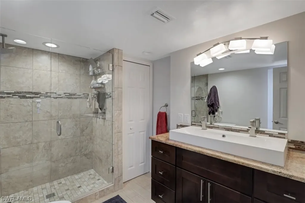4736 West Boulevard Naples FL 34103