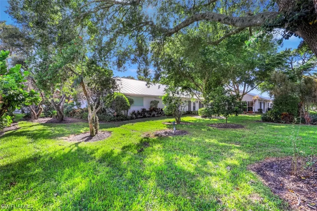 4736 West Boulevard Naples FL 34103