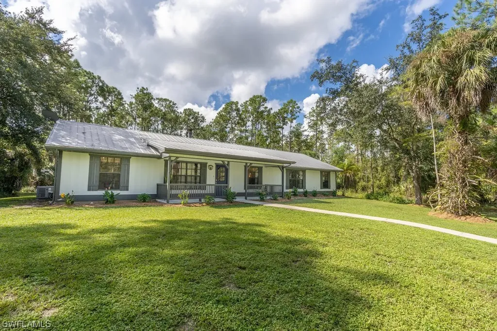 3520 8th Avenue SE Naples FL 34117