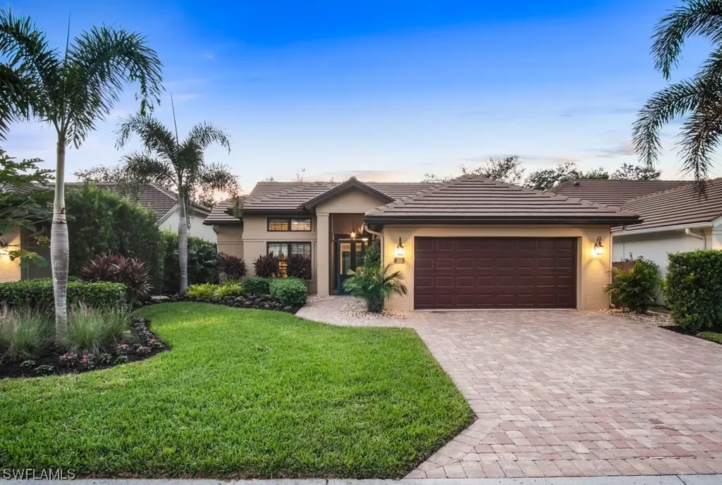 7619 San Sebastian Way Naples FL 34109