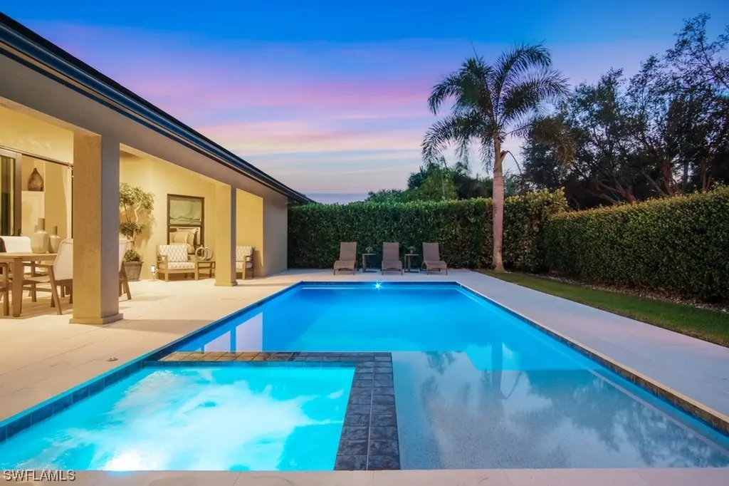 7619 San Sebastian Way Naples FL 34109