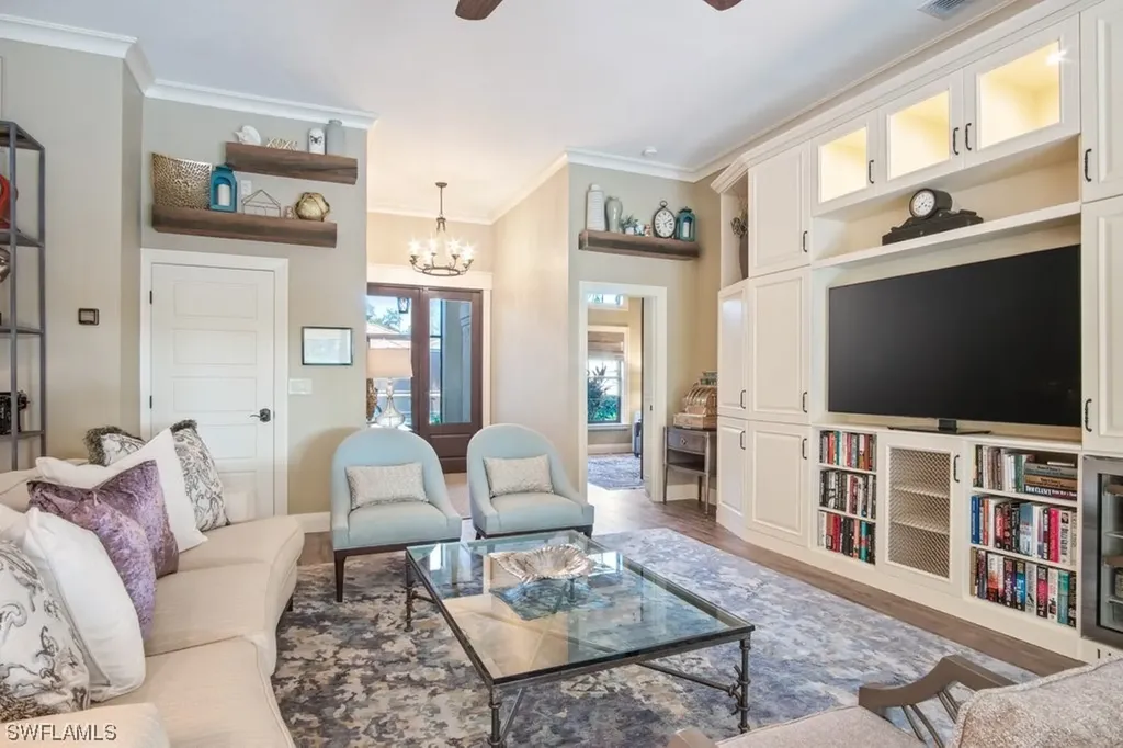 7619 San Sebastian Way Naples FL 34109