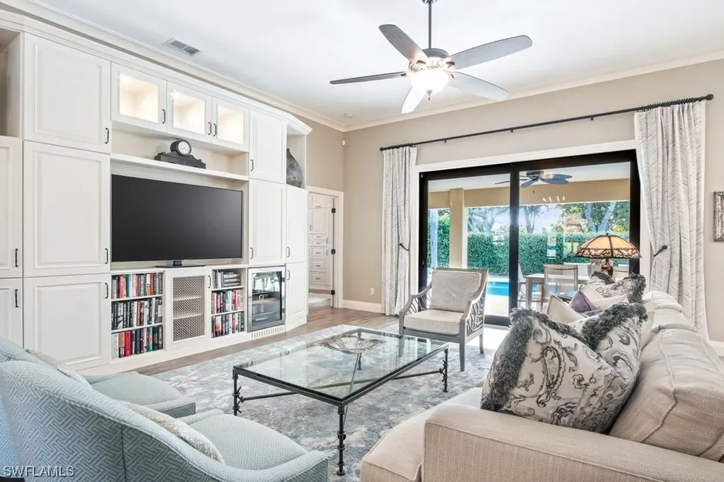 7619 San Sebastian Way Naples FL 34109