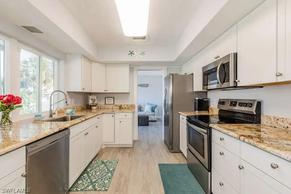 1140 Martinique Court Marco Island FL 34145