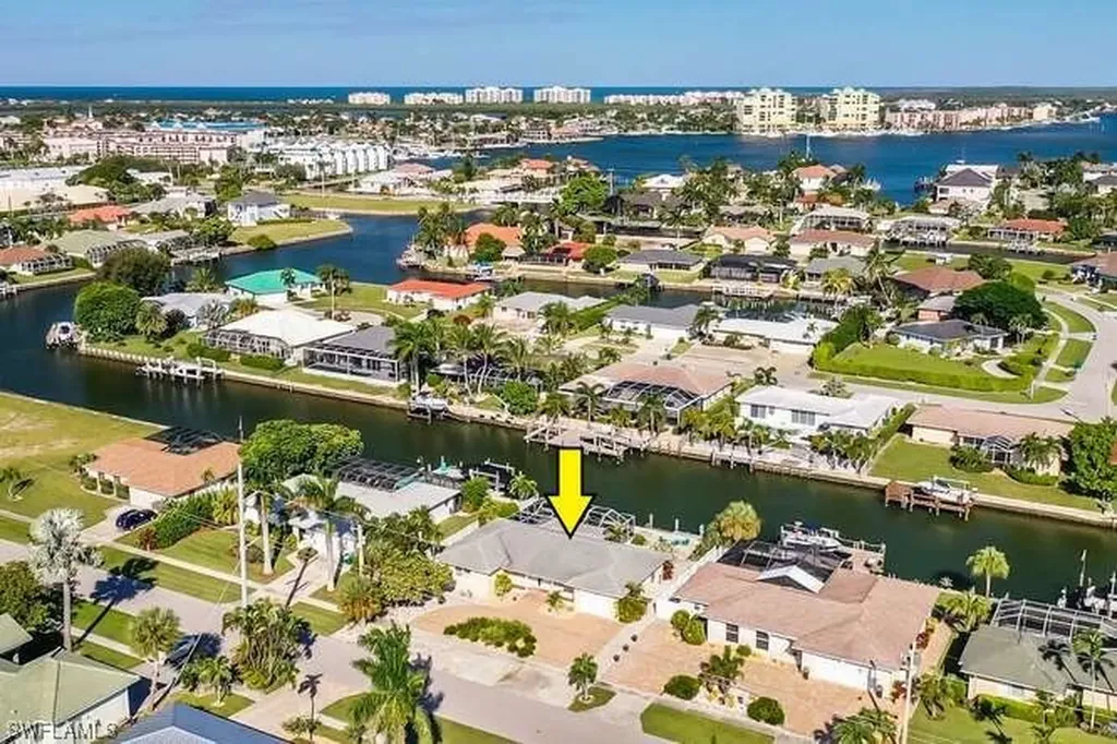 1140 Martinique Court Marco Island FL 34145
