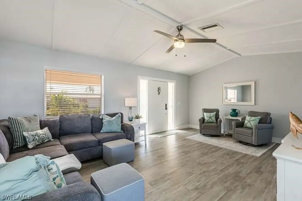 1140 Martinique Court Marco Island FL 34145