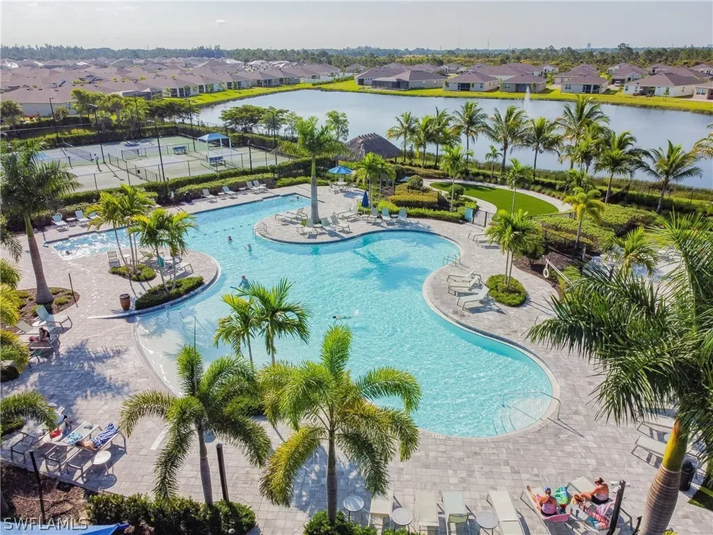 2718 Foralesca Court Cape Coral FL 33909