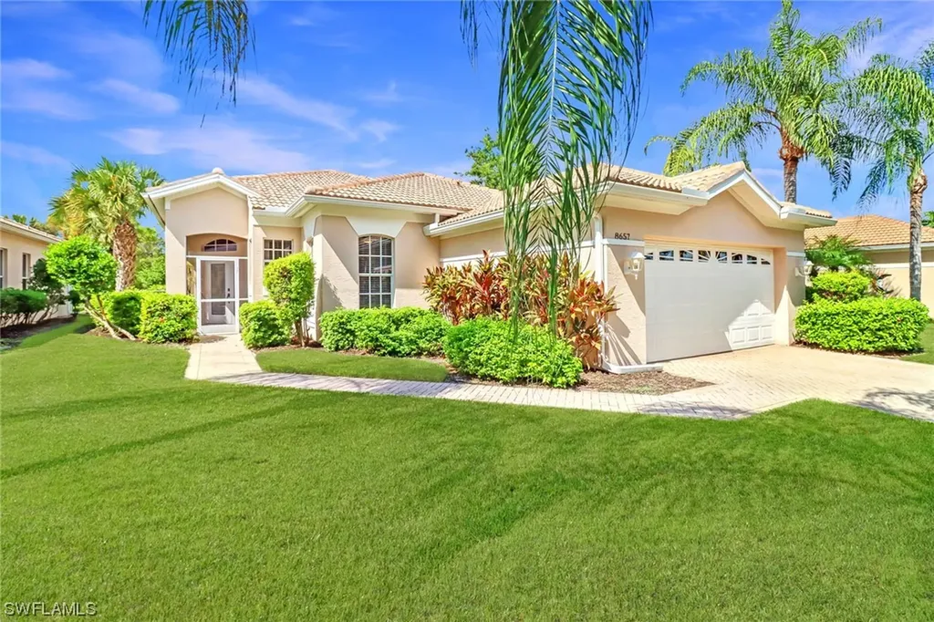 8657 Gleneagle Way Naples FL 34120