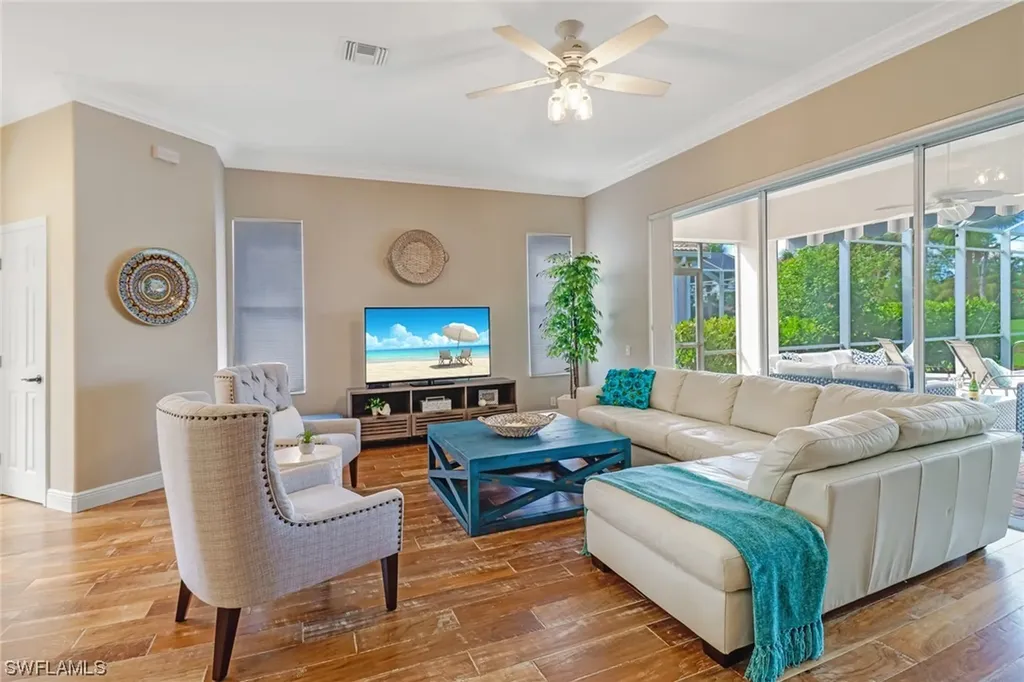 8657 Gleneagle Way Naples FL 34120