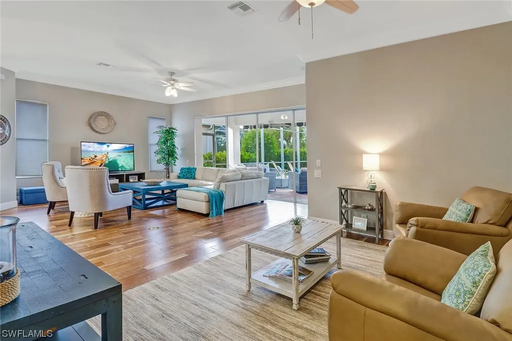 8657 Gleneagle Way Naples FL 34120