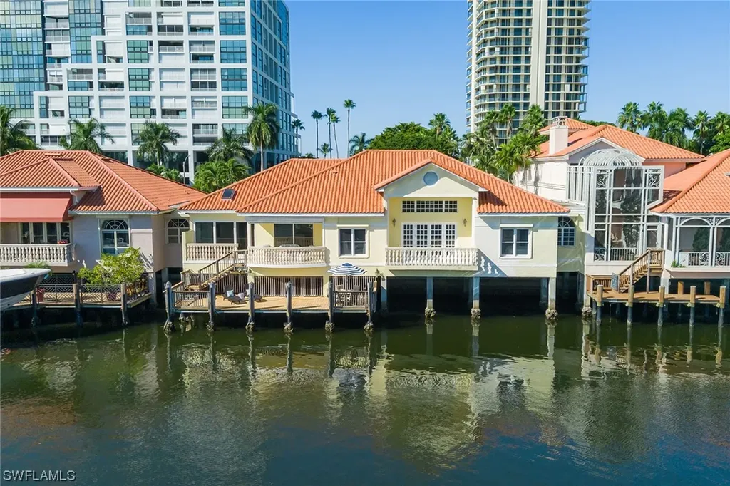 4820 Gulf Shore Boulevard N Naples FL 34103