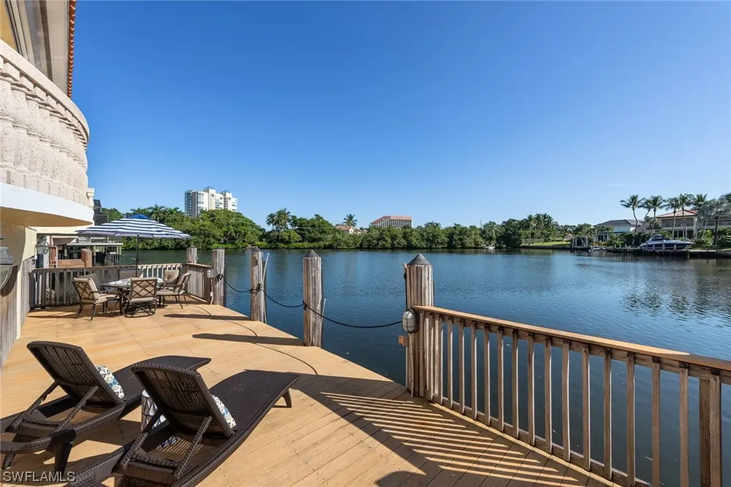 4820 Gulf Shore Boulevard N Naples FL 34103