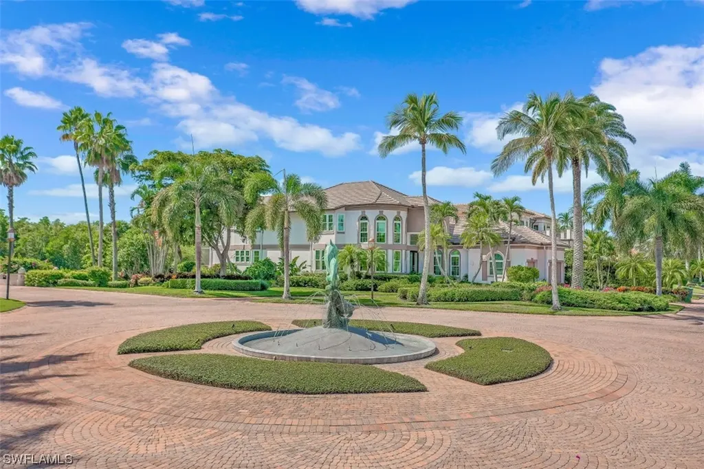 1480 Gulfstar Drive S Naples FL 34112