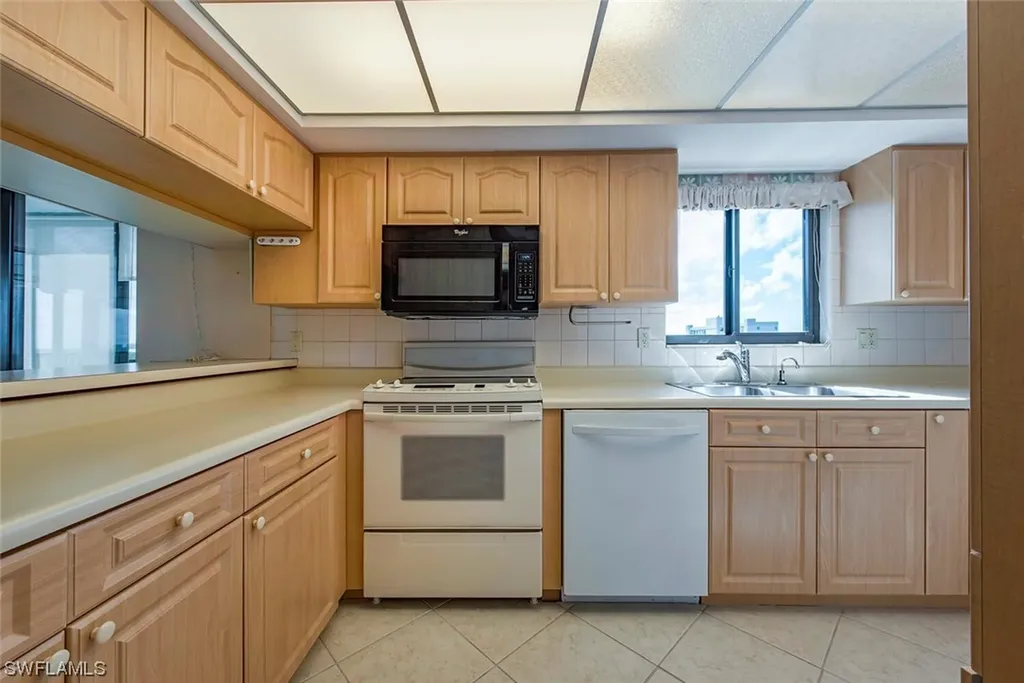 26171 Hickory Boulevard Bonita Springs FL 34134