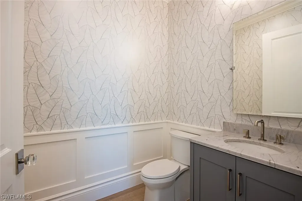2700 Buckthorn Way Naples FL 34105